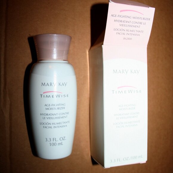 Mary Kay TimeWise Age Fighting Moisturizing Face/Neck Cream (#862800) 3.3 Fl Oz - Picture 1 of 3